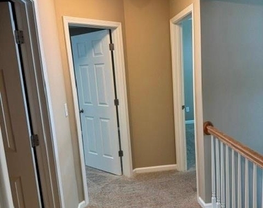564 Friars Head Drive - Photo Thumbnail 7