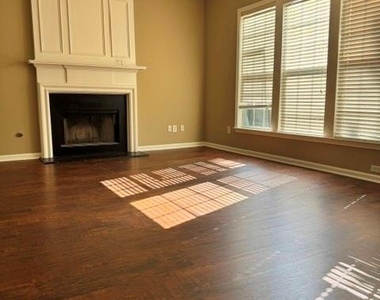 564 Friars Head Drive - Photo Thumbnail 3