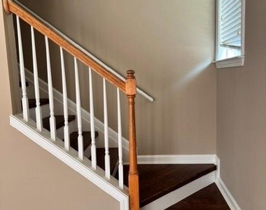 564 Friars Head Drive - Photo Thumbnail 5