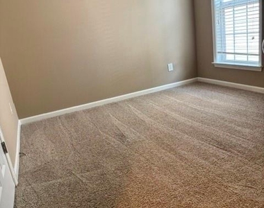 564 Friars Head Drive - Photo Thumbnail 11