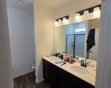 123 Duncan Farm Drive - Photo Thumbnail 7