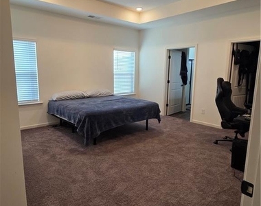 123 Duncan Farm Drive - Photo Thumbnail 5