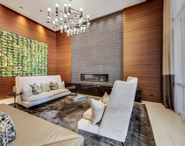 1201 S Prairie Avenue - Photo Thumbnail 9