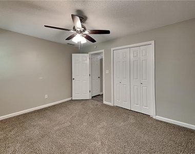 2630 Amber Creek Drive - Photo Thumbnail 11
