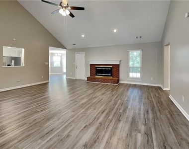 2630 Amber Creek Drive - Photo Thumbnail 1