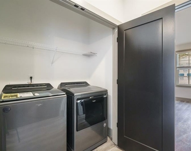 40 Becker Place - Photo Thumbnail 25
