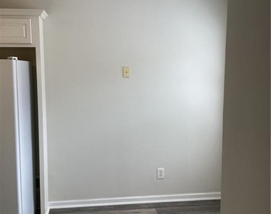 4260 Maple Valley Drive - Photo Thumbnail 3