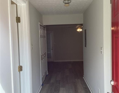 4260 Maple Valley Drive - Photo Thumbnail 1