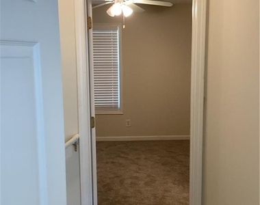 4260 Maple Valley Drive - Photo Thumbnail 17