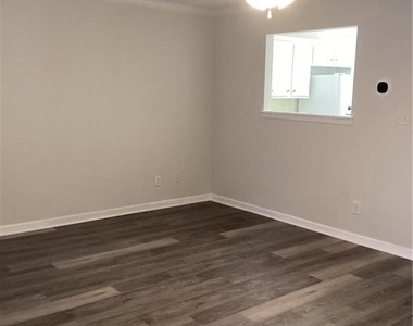4260 Maple Valley Drive - Photo Thumbnail 9