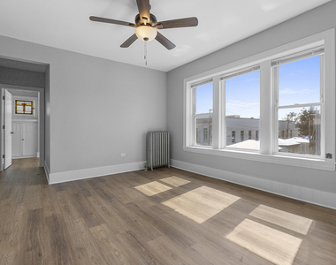 3222 W Grace Street - Photo Thumbnail 4