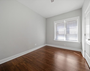 6635 S Ellis Avenue - Photo Thumbnail 10
