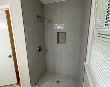 3441 Brookhill Circle - Photo Thumbnail 15