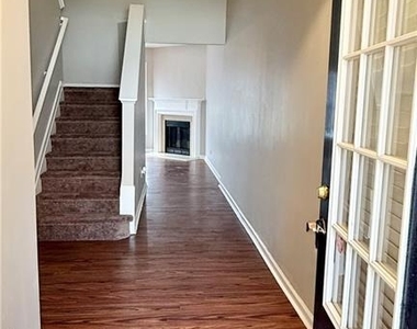 1934 Lake Heights Circle Nw - Photo Thumbnail 2