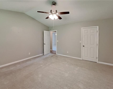 3433 Appling Court Nw - Photo Thumbnail 6