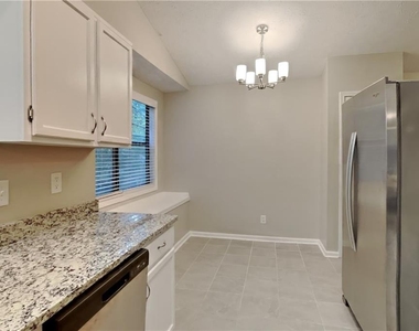 3433 Appling Court Nw - Photo Thumbnail 3