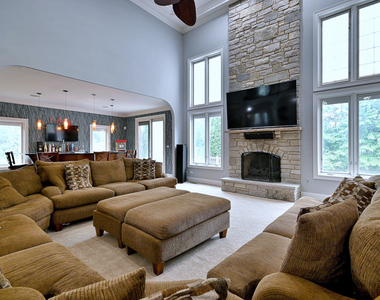 312 Felicia Court - Photo Thumbnail 32
