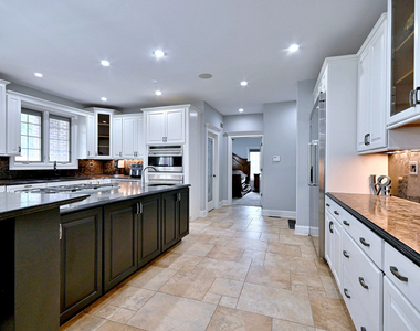 312 Felicia Court - Photo Thumbnail 20