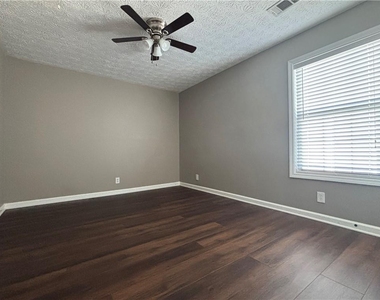 235 Cadence Court - Photo Thumbnail 18