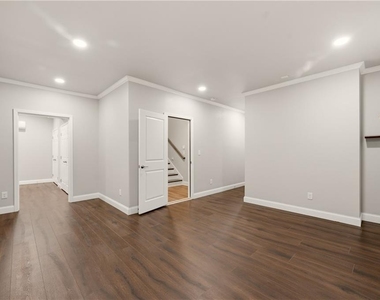 4468 Oakden Place - Photo Thumbnail 36