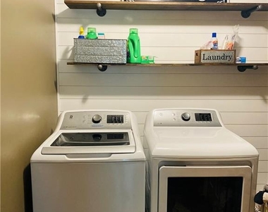 1635 Marble Rock Way - Photo Thumbnail 10