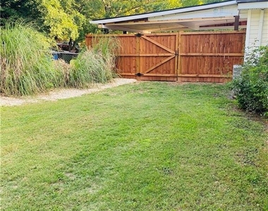 1635 Marble Rock Way - Photo Thumbnail 16