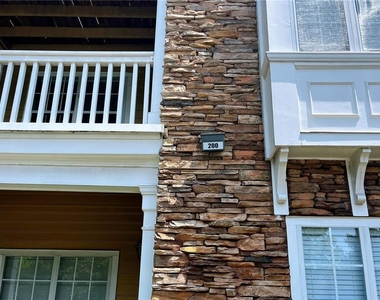 233 Bentley Place, - Photo Thumbnail 1
