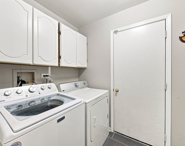 2052 Shady Grove Court - Photo Thumbnail 14