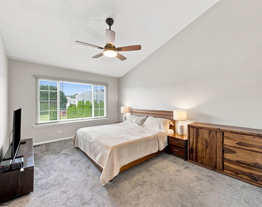 2052 Shady Grove Court - Photo Thumbnail 15