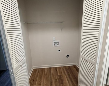 732 Hanover Lane Se - Photo Thumbnail 19