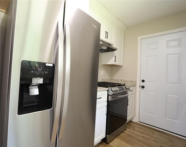 3572 Orbit Court - Photo Thumbnail 9