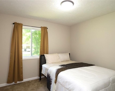 3572 Orbit Court - Photo Thumbnail 16