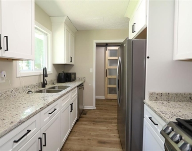 3572 Orbit Court - Photo Thumbnail 11