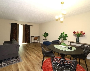 3572 Orbit Court - Photo Thumbnail 8
