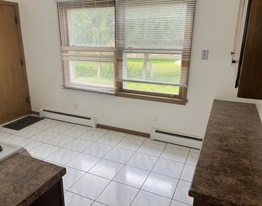 9270 N Courtland Drive - Photo Thumbnail 2