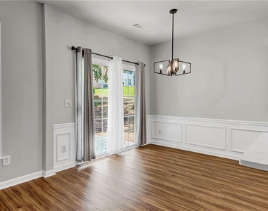 2027 Polesdean Trace - Photo Thumbnail 11