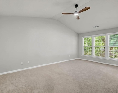 2027 Polesdean Trace - Photo Thumbnail 13