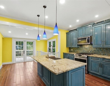 101 Dahlgren Street Se - Photo Thumbnail 5