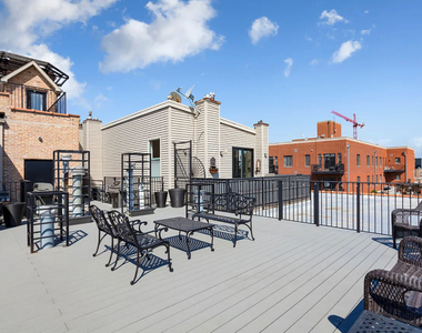 17 N Loomis Street - Photo Thumbnail 21