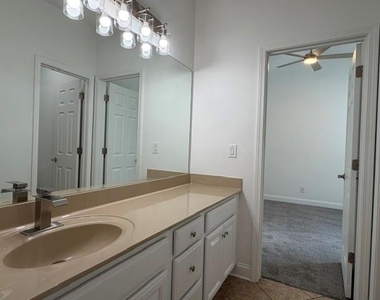 1030 Amber Waves Avenue - Photo Thumbnail 15