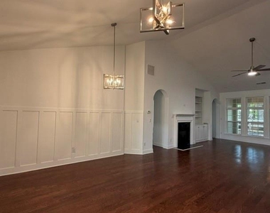 1030 Amber Waves Avenue - Photo Thumbnail 3