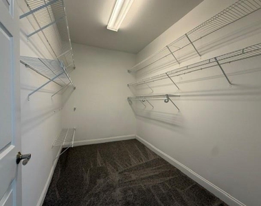 1030 Amber Waves Avenue - Photo Thumbnail 12