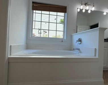 1030 Amber Waves Avenue - Photo Thumbnail 11