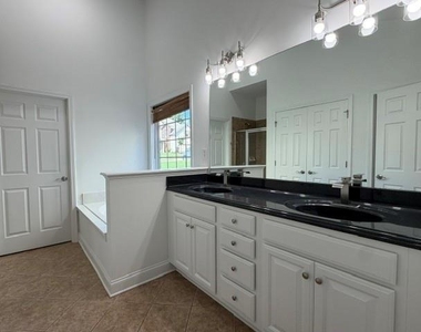 1030 Amber Waves Avenue - Photo Thumbnail 10