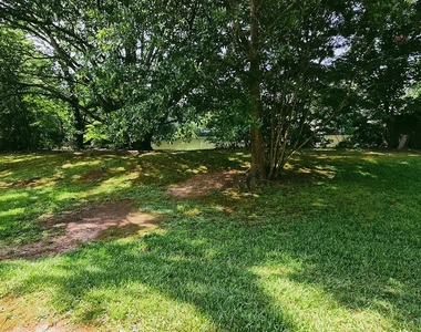 3360 Club Drive - Photo Thumbnail 11