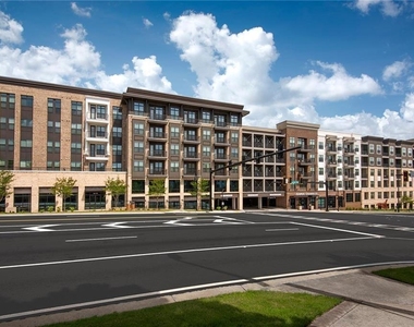 5180 Peachtree Boulevard - Photo Thumbnail 3