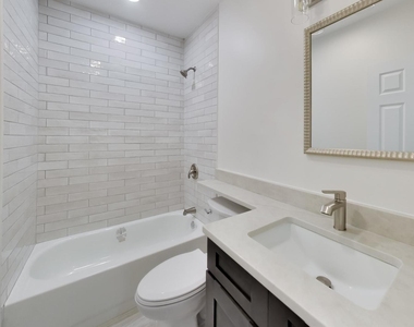 3308 N Racine Avenue - Photo Thumbnail 7