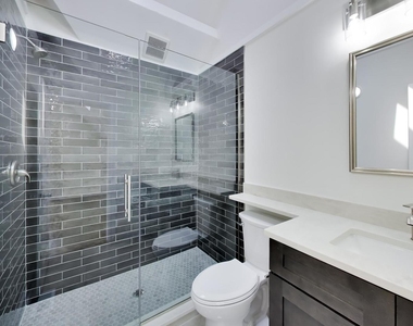 3308 N Racine Avenue - Photo Thumbnail 10
