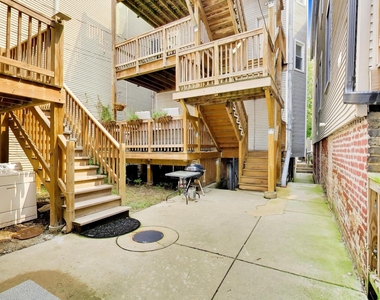 3308 N Racine Avenue - Photo Thumbnail 18