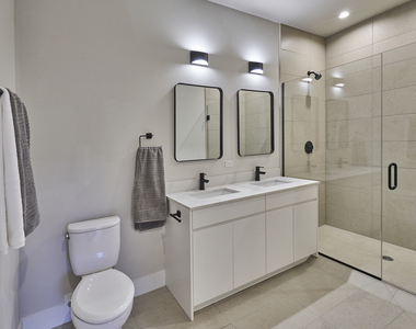 503 E Pershing Avenue - Photo Thumbnail 21